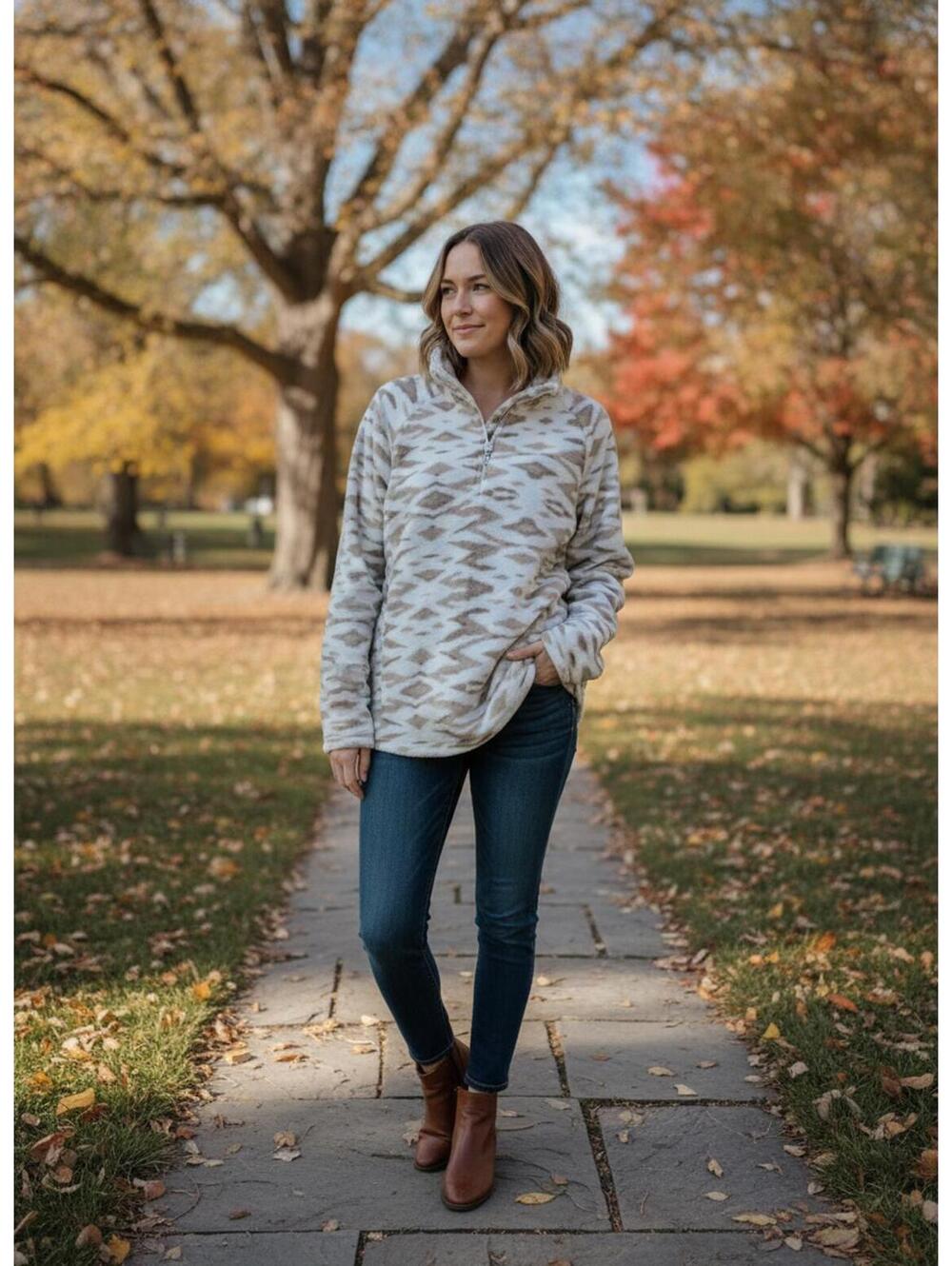 Eddie Bauer Cream Brown Aztec Fleece Cowl Neck Pullover L